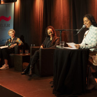 ELB.lit 2024: 30.09.: Rachel Eliza Griffiths und Jane Chirwa präsentieren ein sensationelles Debüt. Mod.: Julia Westlake ©Jörg Modrow