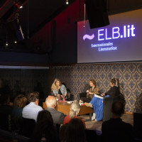 ELB.lit 2024: 21.10.: Mehr Gemeinsinn wagen – Aleida Assmann und Ronja von Wurmb-Seibel ©Jörg Modrow